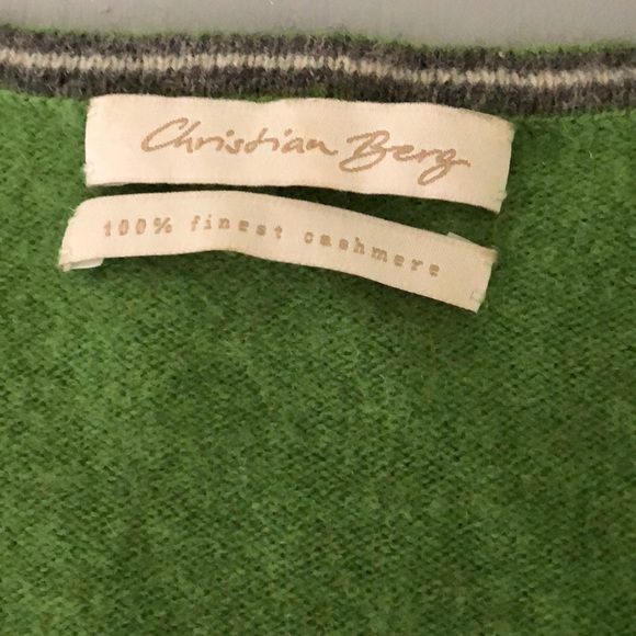 Sweater - Picture 2 of 3